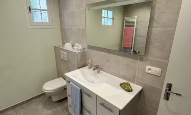 pose nouveau meuble et vasque salle de bain sur collioure